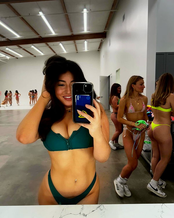 _michaelanee instagram image archive image
