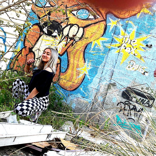 _michellemav_ instagram image archive image