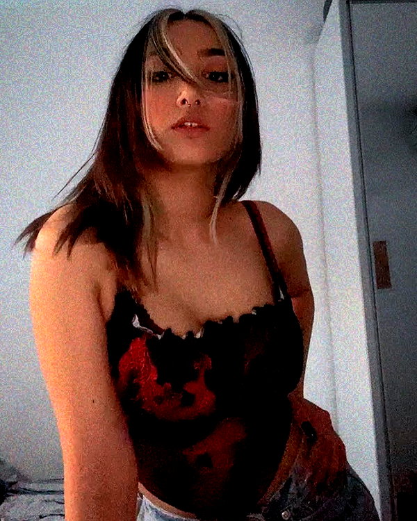 _michellemav_ instagram image archive image