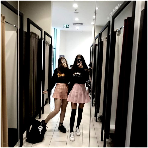 _monixque_ instagram image archive image