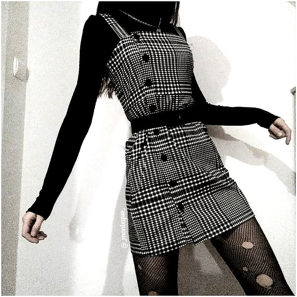 _monixque_ instagram image archive image
