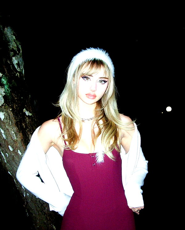 _scarlettfraser instagram image archive image