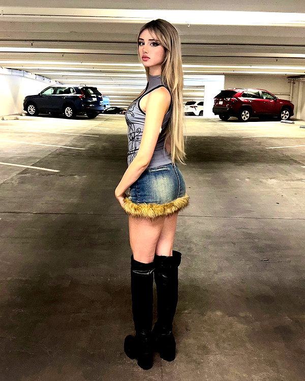_scarlettfraser instagram image archive image