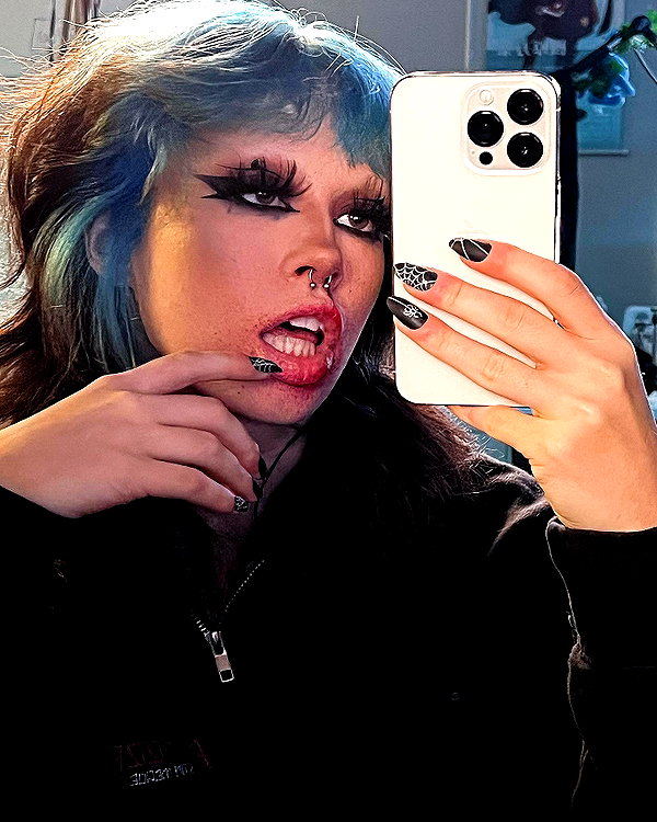 _undeadem_ instagram image archive image