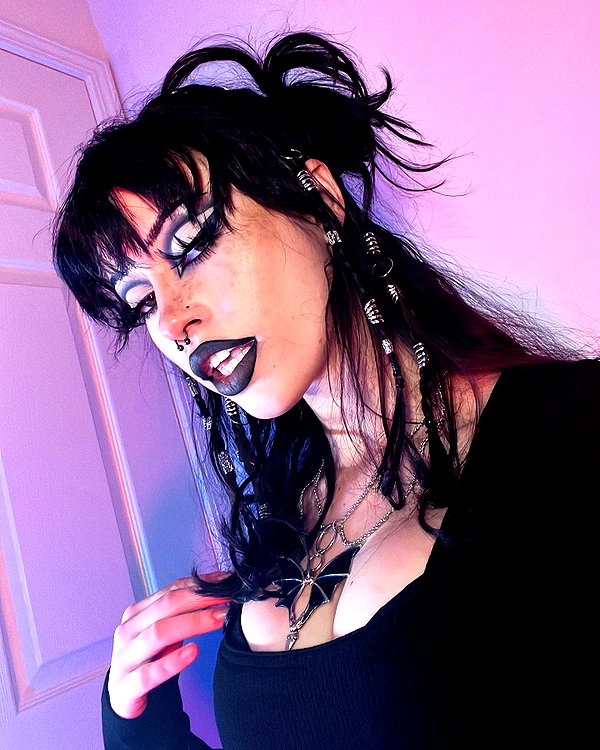 _undeadem_ instagram image archive image