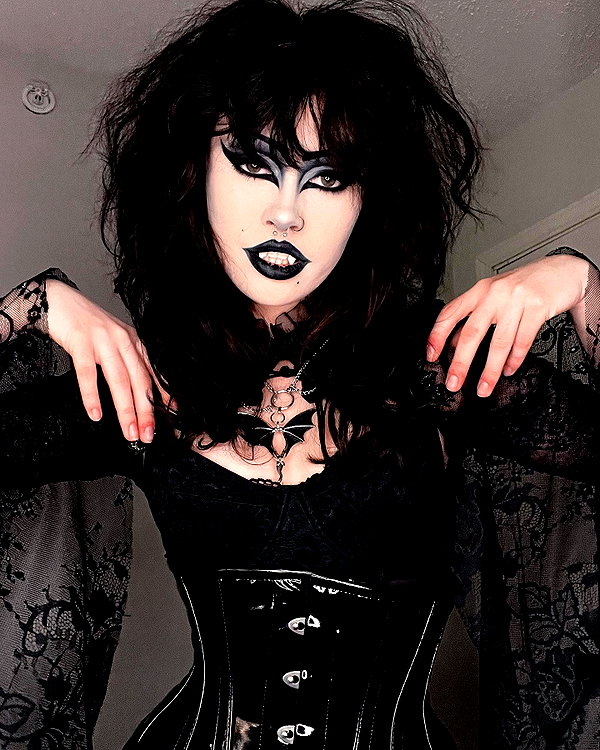 _undeadem_ instagram image archive image