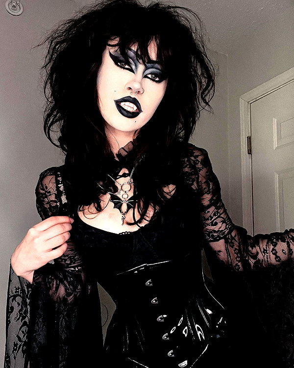 _undeadem_ instagram image archive image