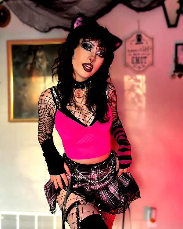 _undeadem_ instagram image archive image