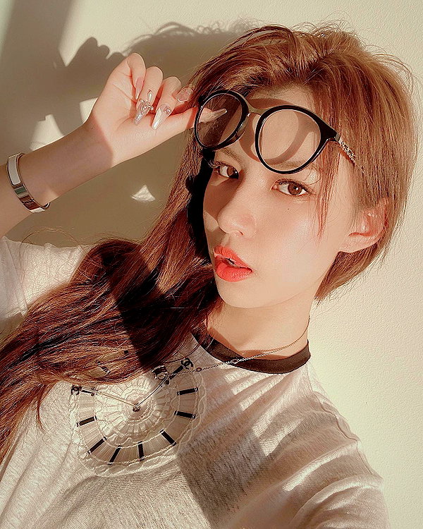 _xixiyx_ instagram image archive image