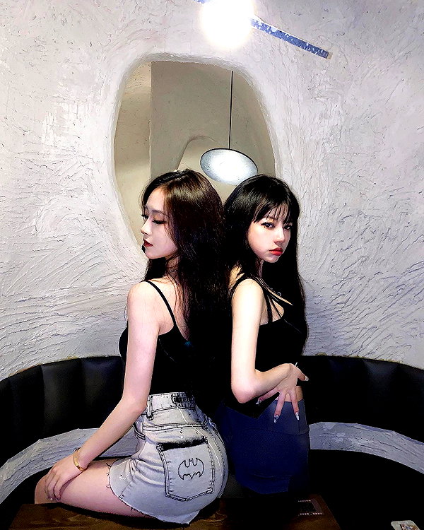 _xixiyx_ instagram image archive image