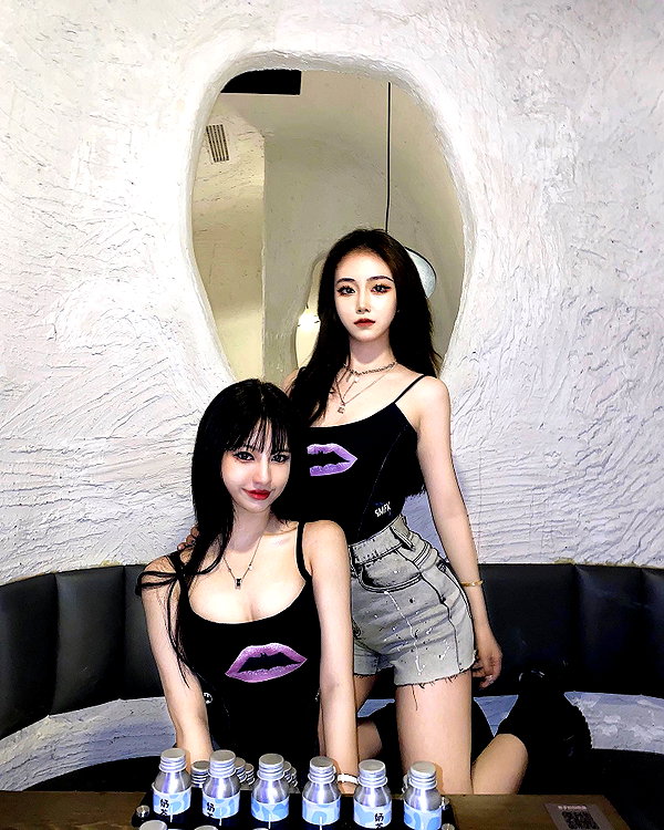 _xixiyx_ instagram image archive image