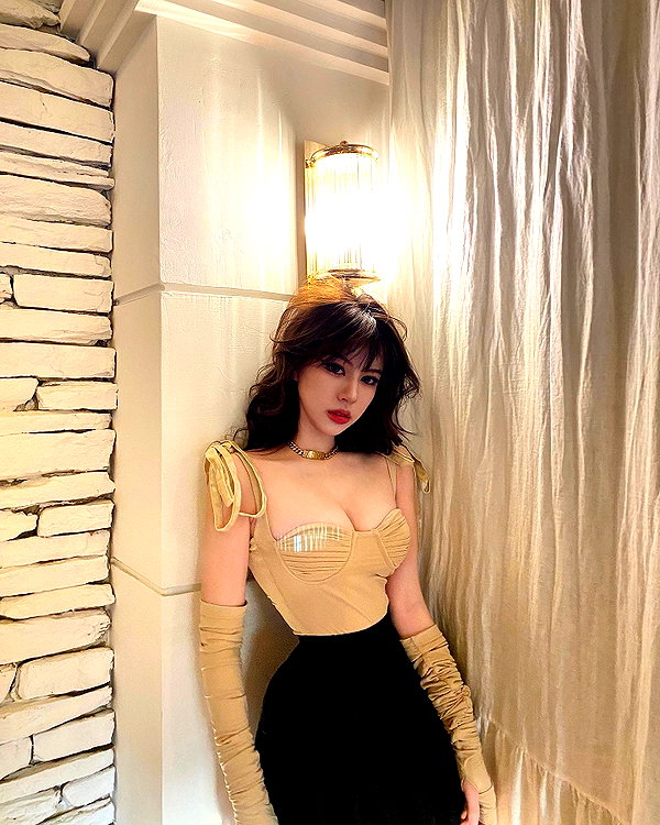 _xixiyx_ instagram image archive image