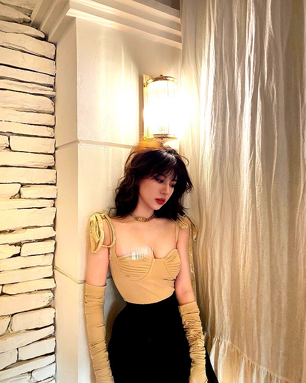 _xixiyx_ instagram image archive image