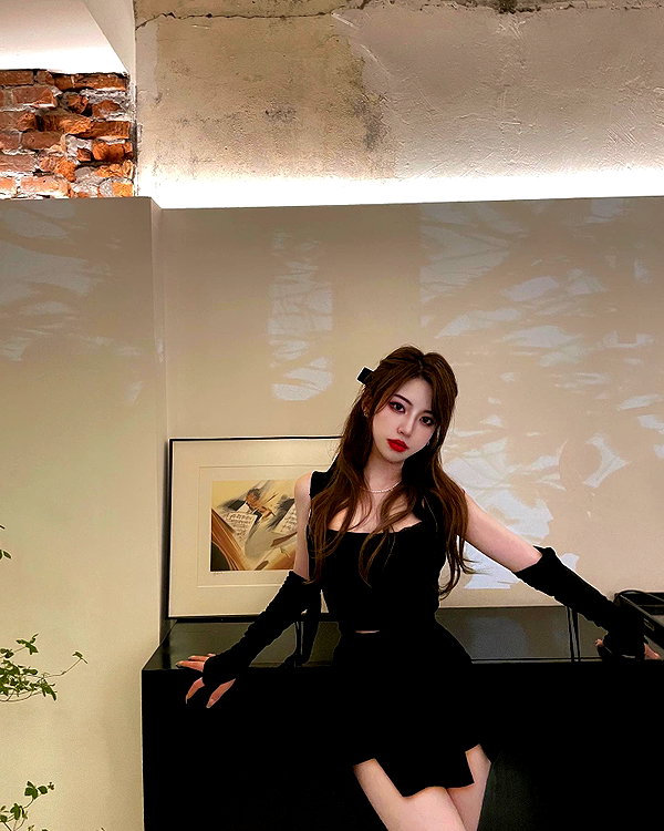 _xixiyx_ instagram image archive image