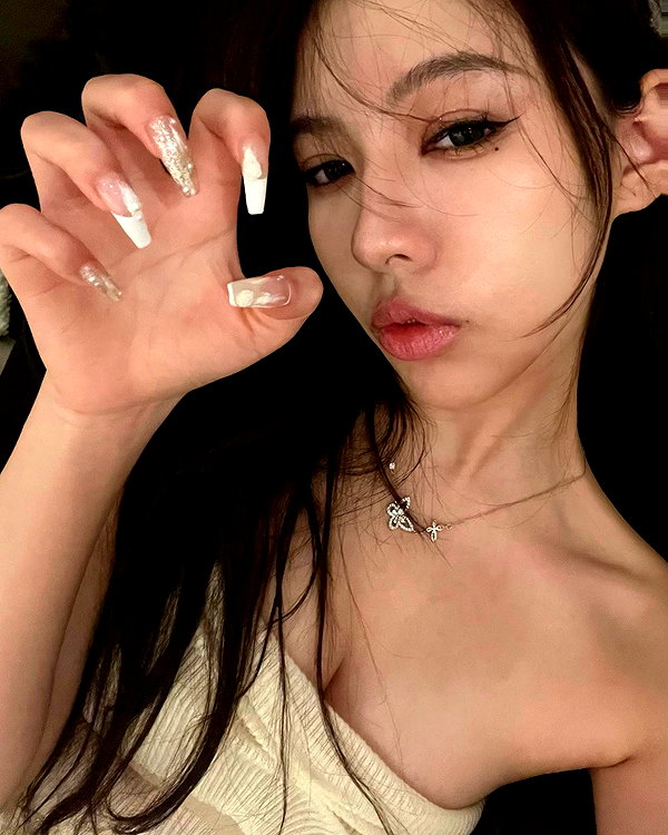 _xixiyx_ instagram image archive image