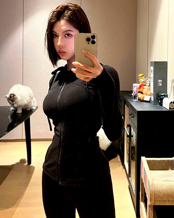 _xixiyx_ instagram image archive image
