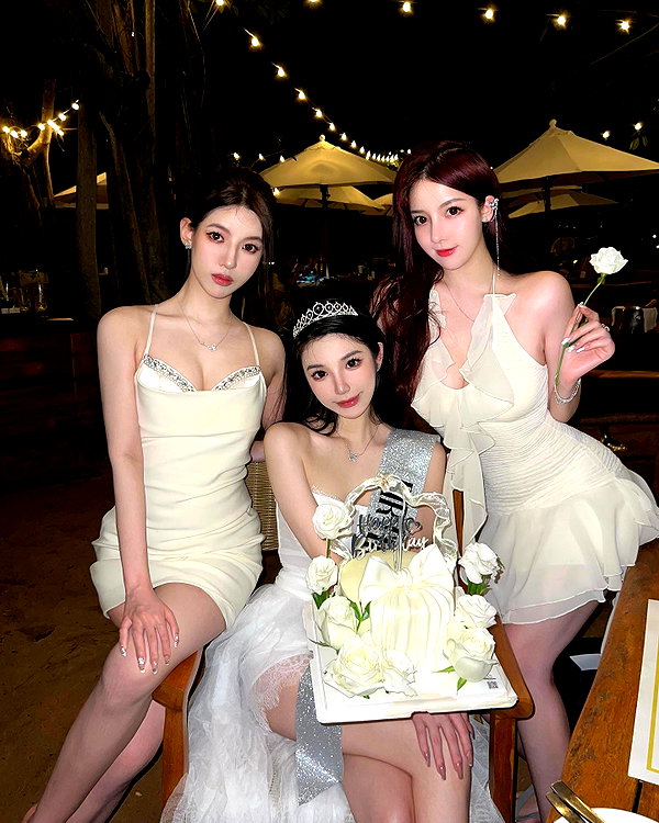 _xixiyx_ instagram image archive image