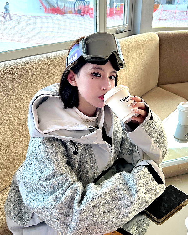 _xixiyx_ instagram image archive image