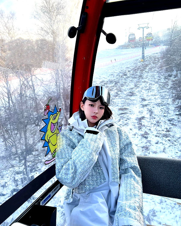 _xixiyx_ instagram image archive image