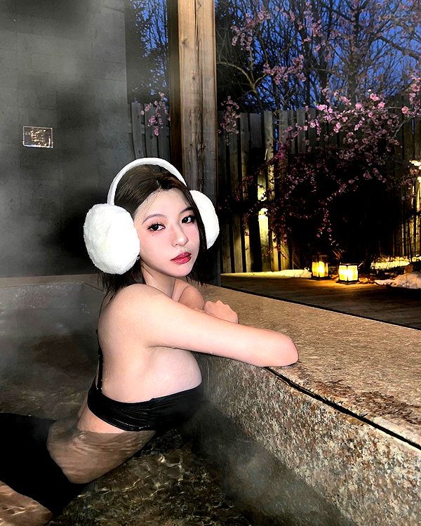 _xixiyx_ instagram image archive image