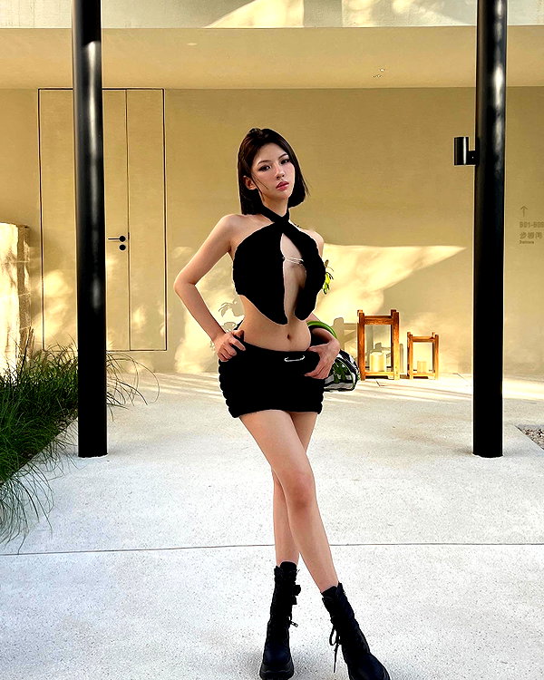 _xixiyx_ instagram image archive image