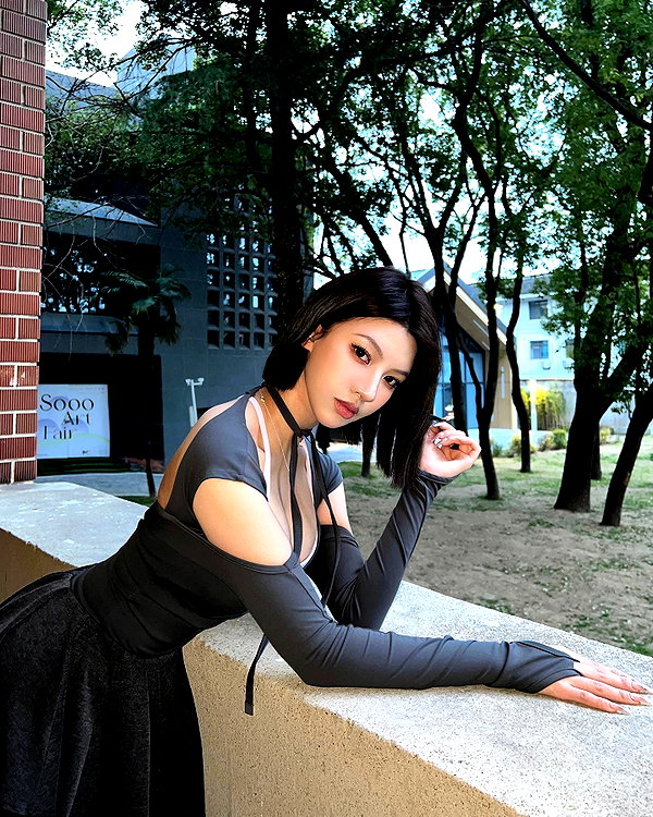 _xixiyx_ instagram image archive image