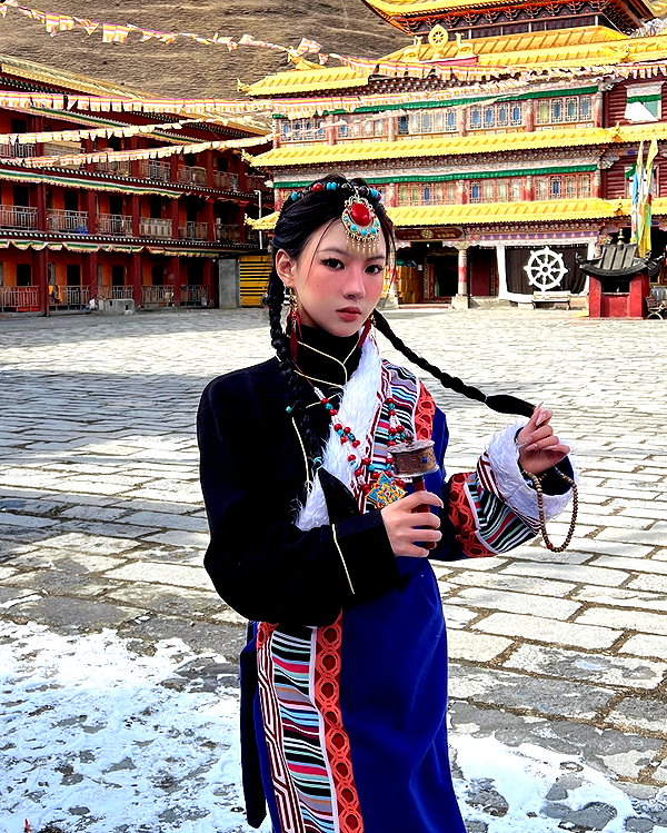 _xixiyx_ instagram image archive image