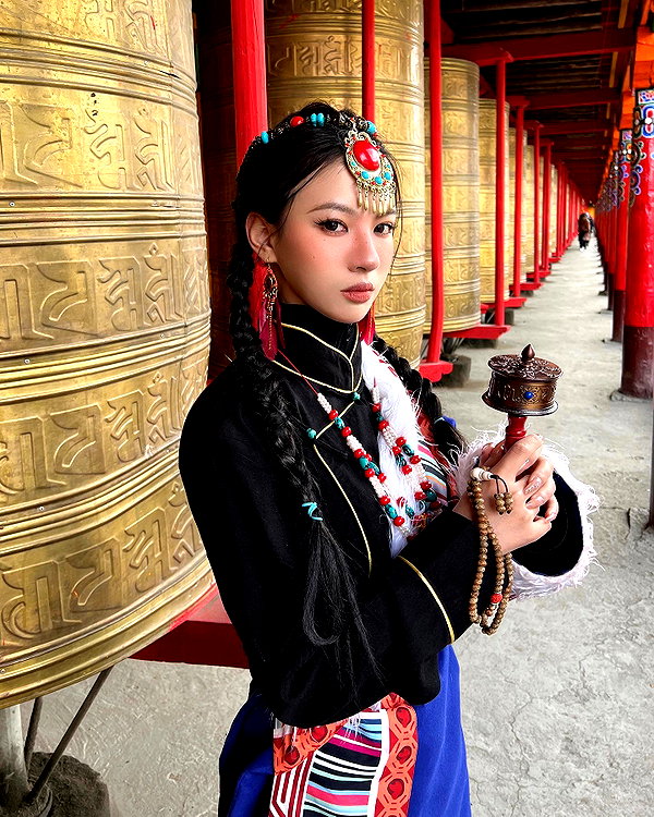 _xixiyx_ instagram image archive image