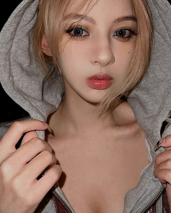 _xixiyx_ instagram image archive image
