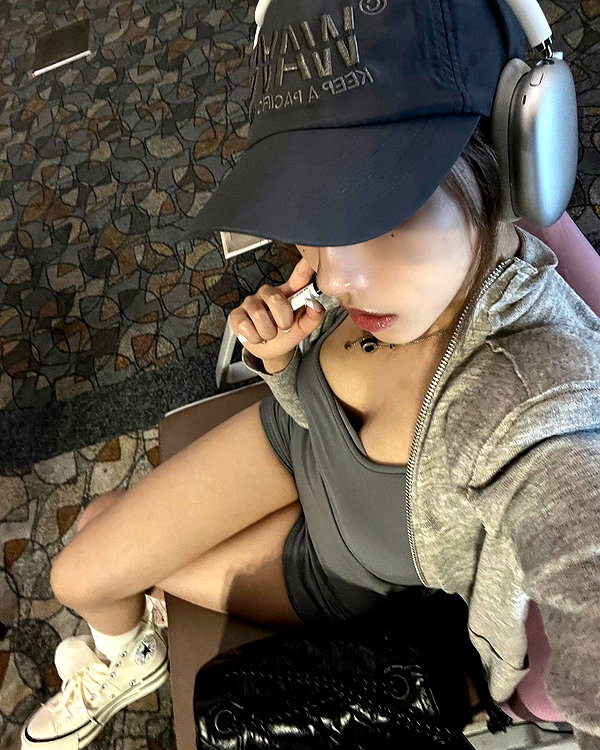 _xixiyx_ instagram image archive image