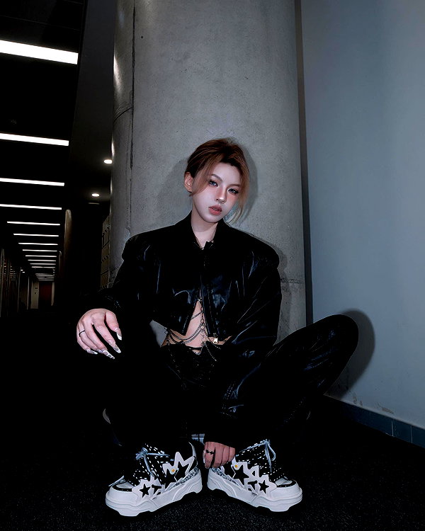 _xixiyx_ instagram image archive image