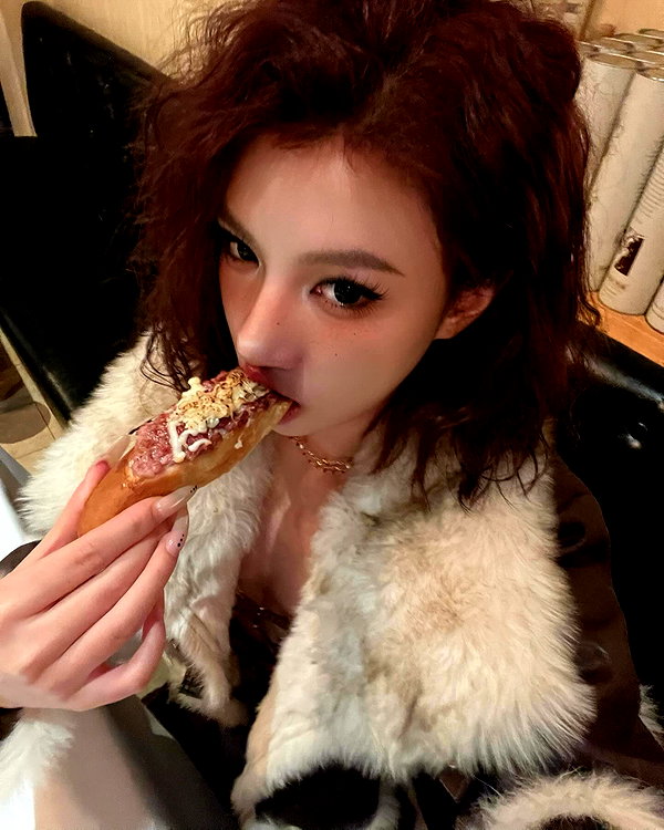 _xixiyx_ instagram image archive image