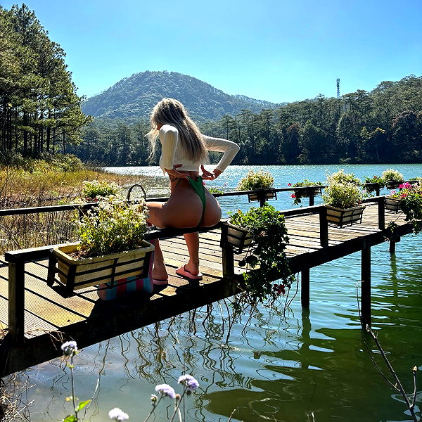 _yumiii17 instagram image archive image