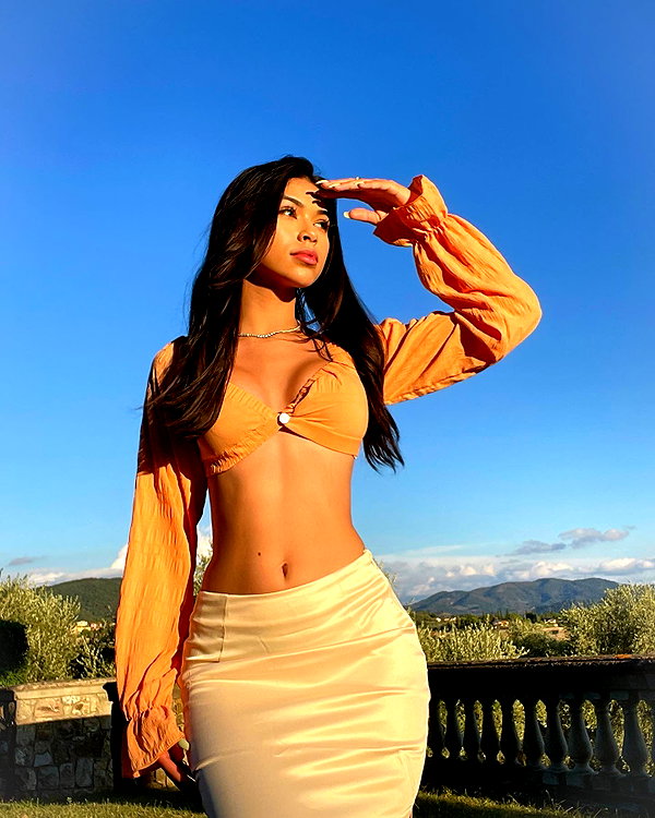 aishahsofey instagram image archive image