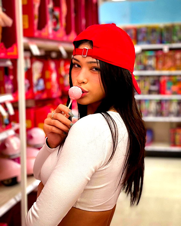 aishahsofey instagram image archive image