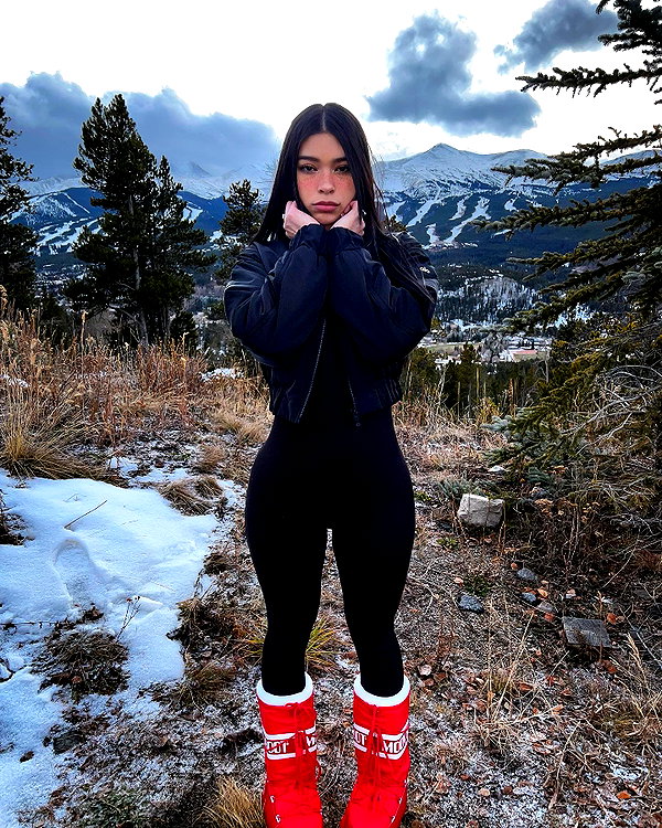 aishahsofey instagram image archive image