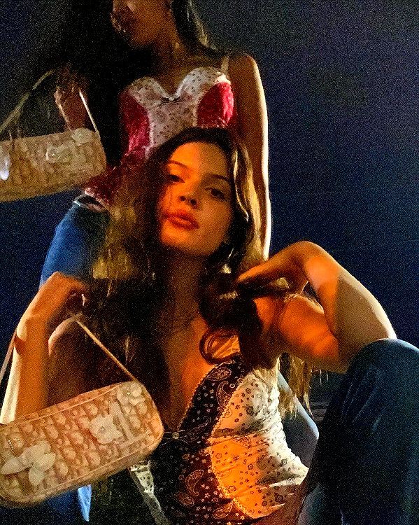 alenittta instagram image archive image