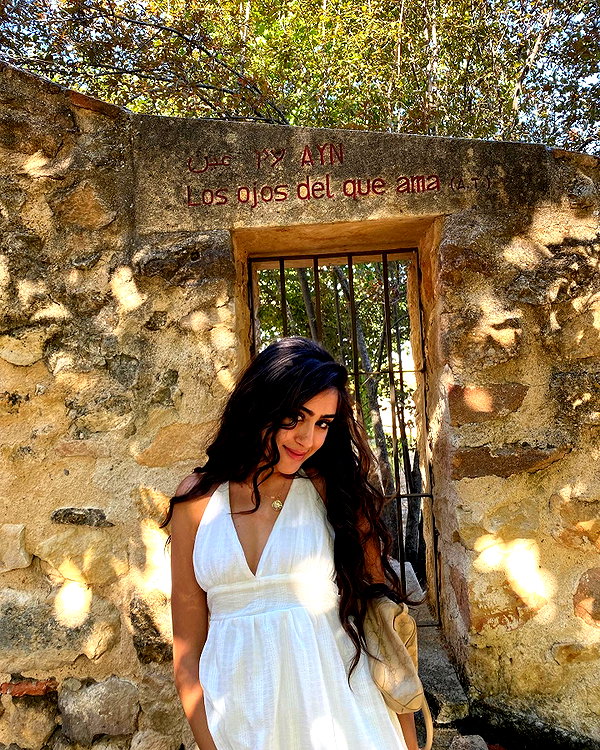 alenittta instagram image archive image