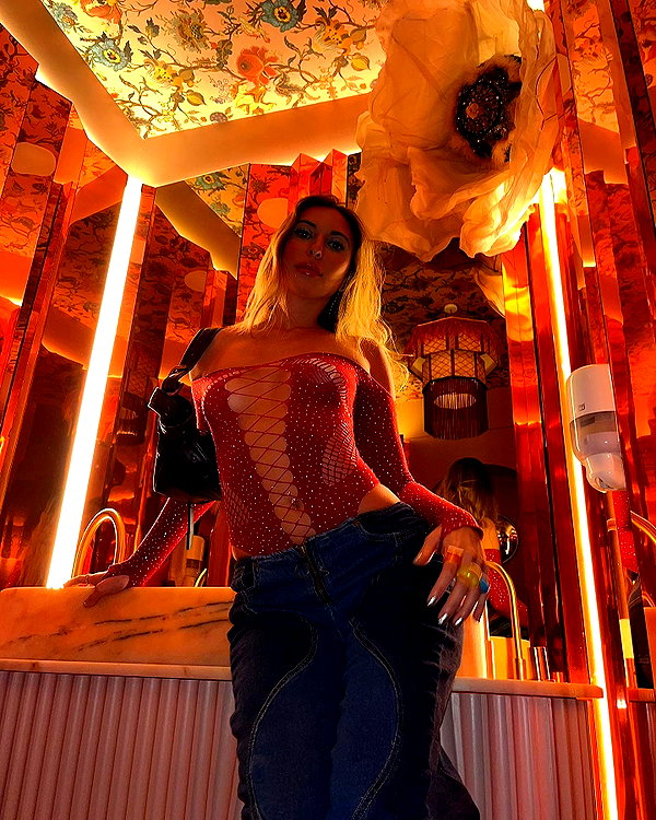 alenittta instagram image archive image