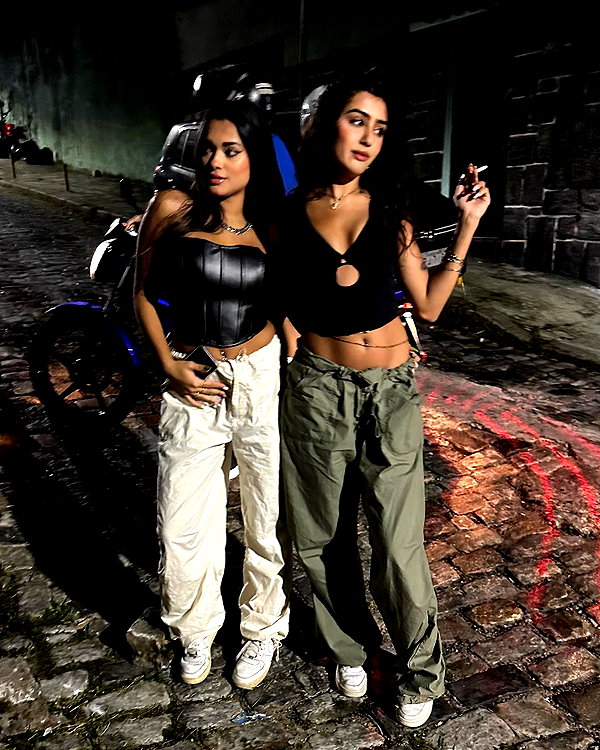 alenittta instagram image archive image