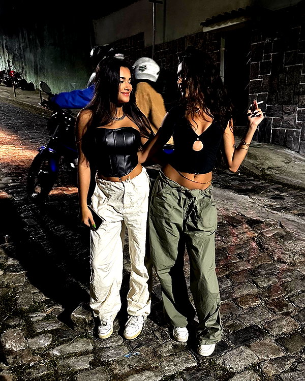 alenittta instagram image archive image