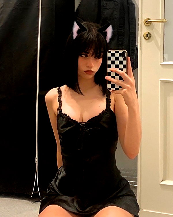 alessiadidntwakeup instagram image archive image