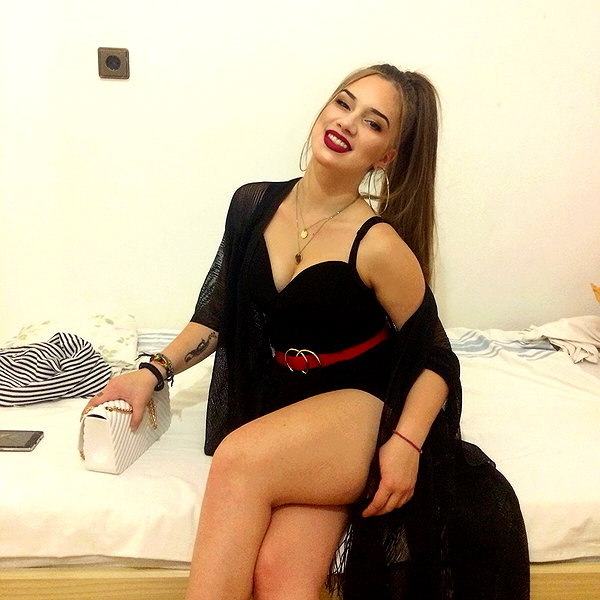 alexandra_stmtk instagram image archive image