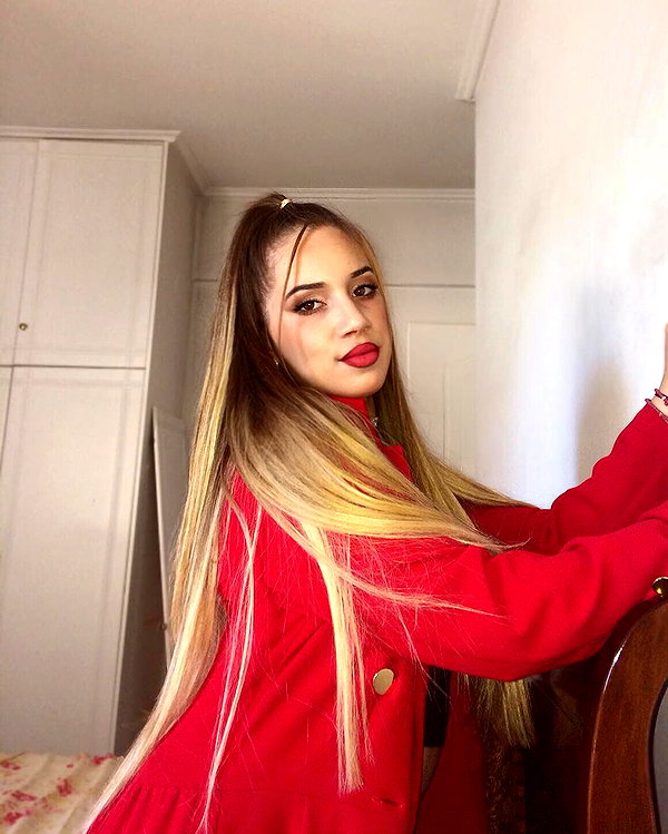 alexandra_stmtk instagram image archive image