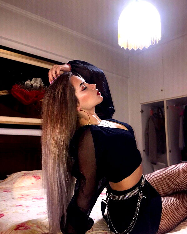alexandra_stmtk instagram image archive image