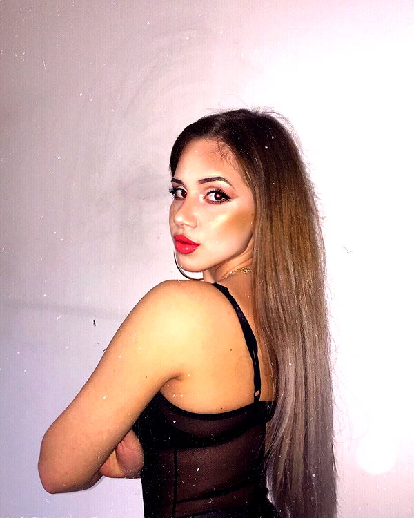 alexandra_stmtk instagram image archive image