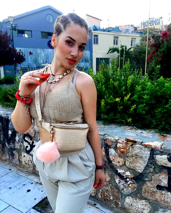 alexandra_stmtk instagram image archive image
