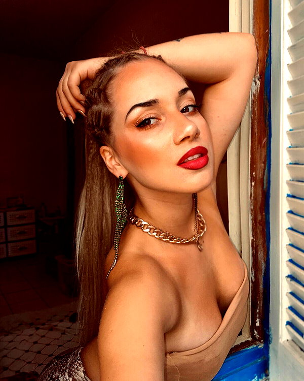 alexandra_stmtk instagram image archive image