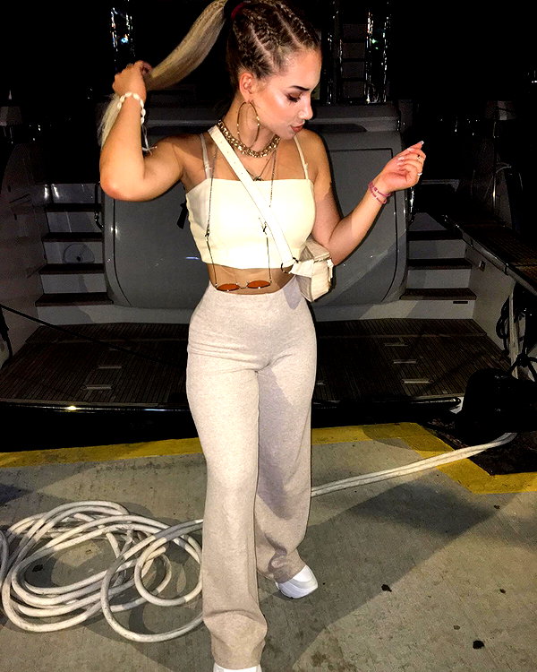 alexandra_stmtk instagram image archive image