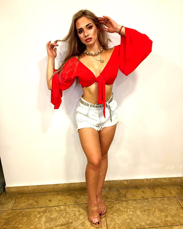 alexandra_stmtk instagram image archive image